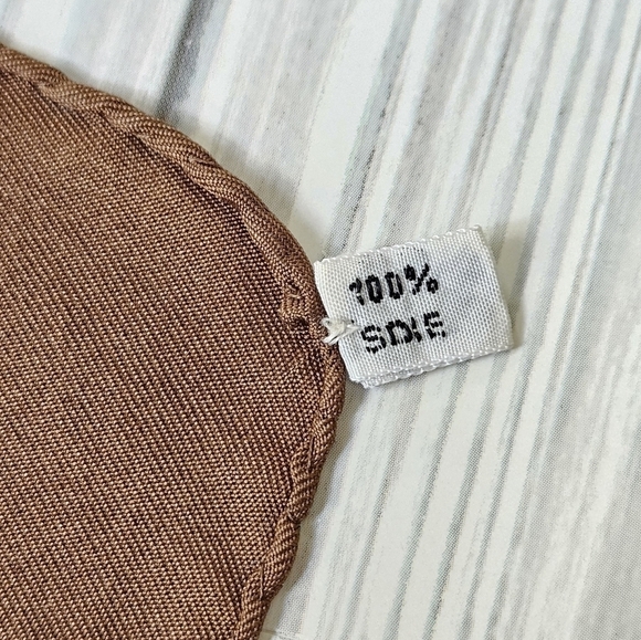 Hermès Paris Vintage Grand Apparat Silk Scarf 90 in Cream and Brown - Picture 12 of 16